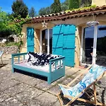 بيت للعطل La Maison De Ninia *